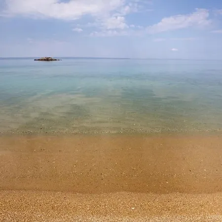 Traditional Beachfront In Kalogria! Holiday home