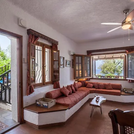 Traditional Beachfront In Kalogria! * קאלוגריה