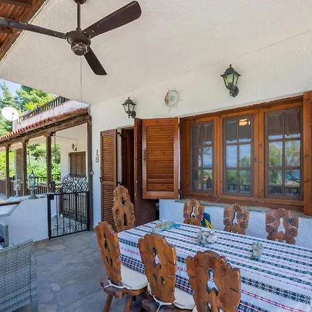 Traditional Beachfront In Kalogria!