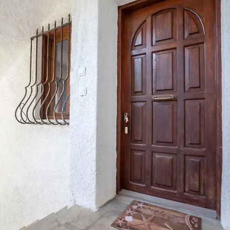 Traditional Beachfront In Kalogria! Holiday home *