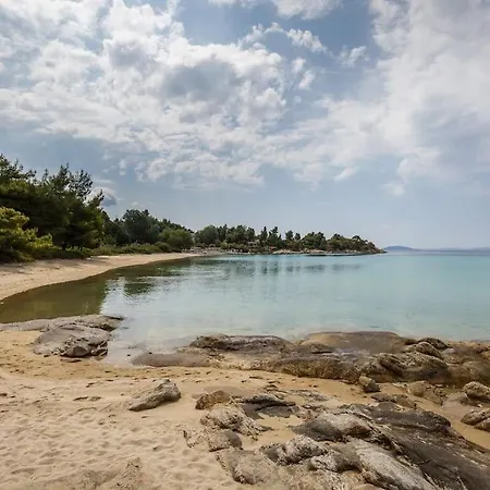Traditional Beachfront In Kalogria! Semesterbostad *