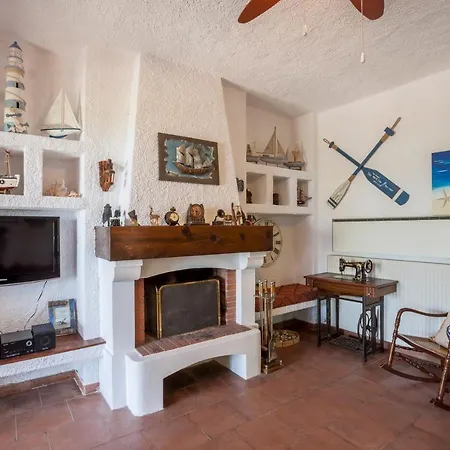 Traditional Beachfront In Kalogria! Casa de Férias *
