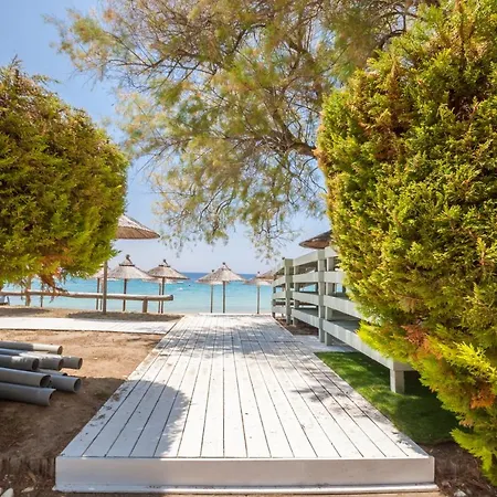 Traditional Beachfront In Kalogria!